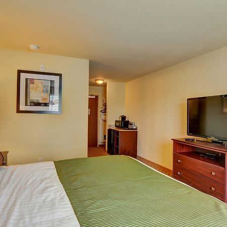 Cobblestone Hotel & Suites - Punxsutawney Luaran gambar