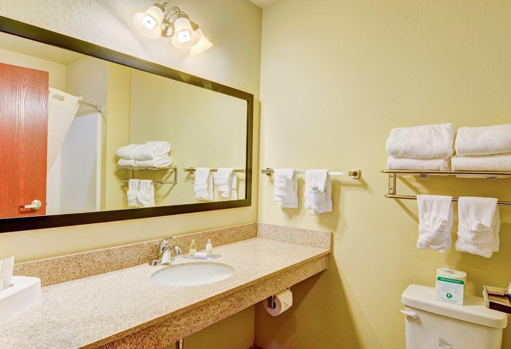 Cobblestone Hotel & Suites - Punxsutawney Luaran gambar