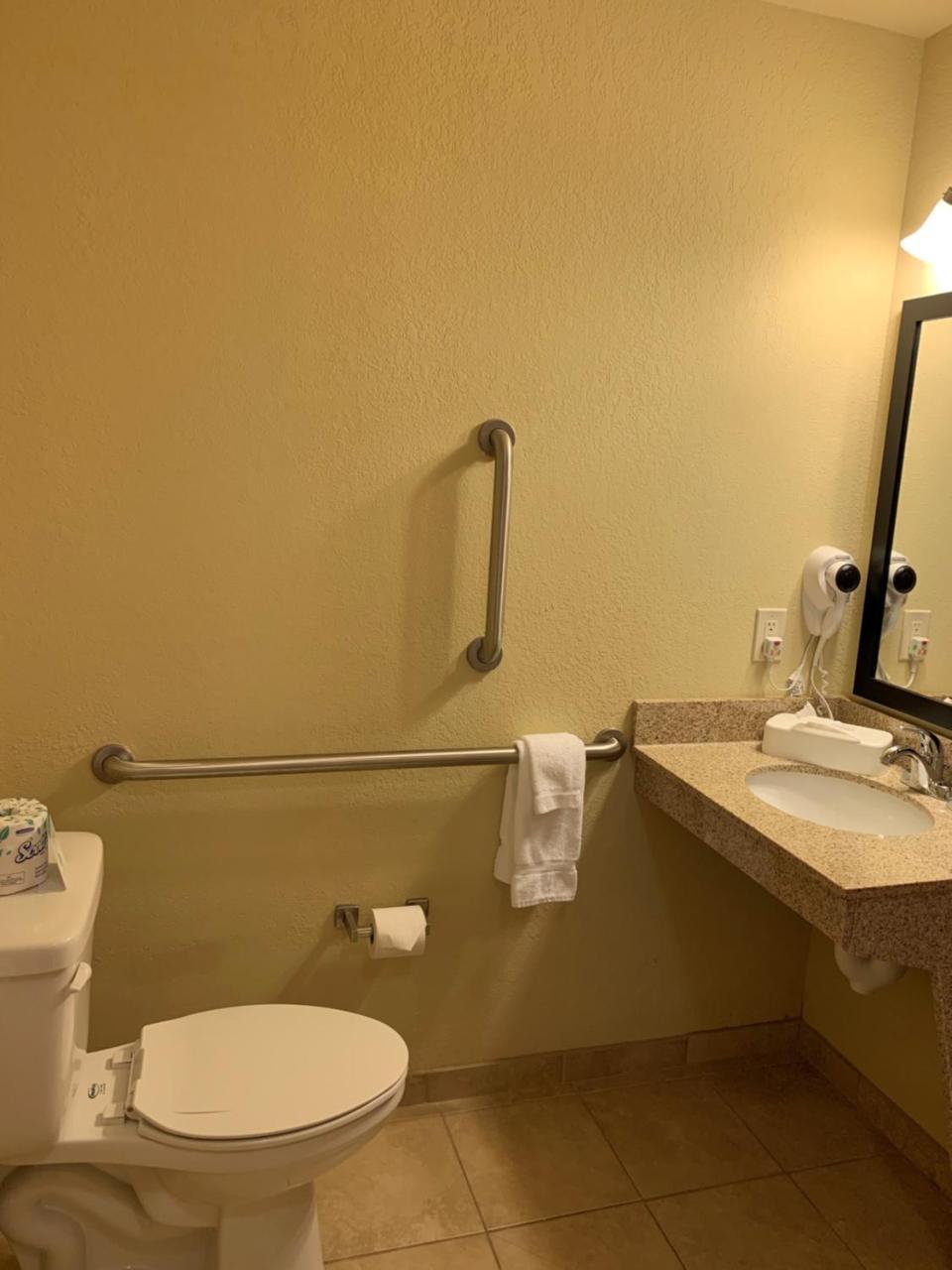 Cobblestone Hotel & Suites - Punxsutawney Luaran gambar